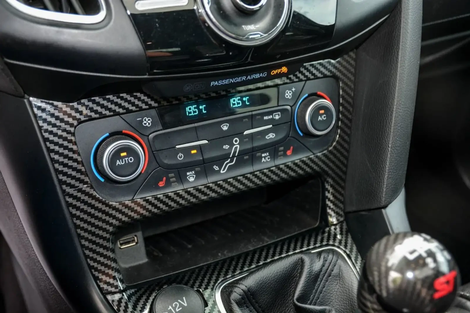 Ford Focus ST* ШИБЕДАХ* ПОДГРЕВ, снимка 9 - Автомобили и джипове - 55260882