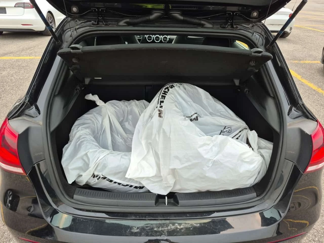 Mercedes-Benz A 250 * CARFAX * FULL DIGITAL * BUCKET SEATS * 2 KEYS * , снимка 13 - Автомобили и джипове - 55309533
