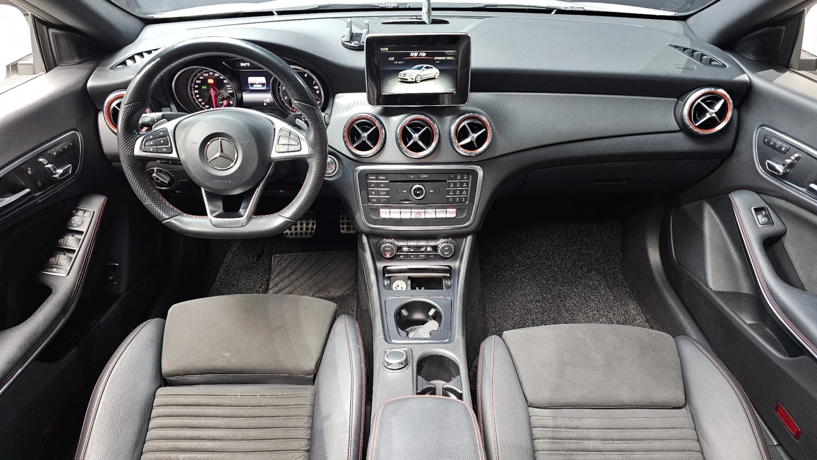 Mercedes-Benz CLA 220 ЛЮК* КРАЙНА ЦЕНА, снимка 7 - Автомобили и джипове - 55318857