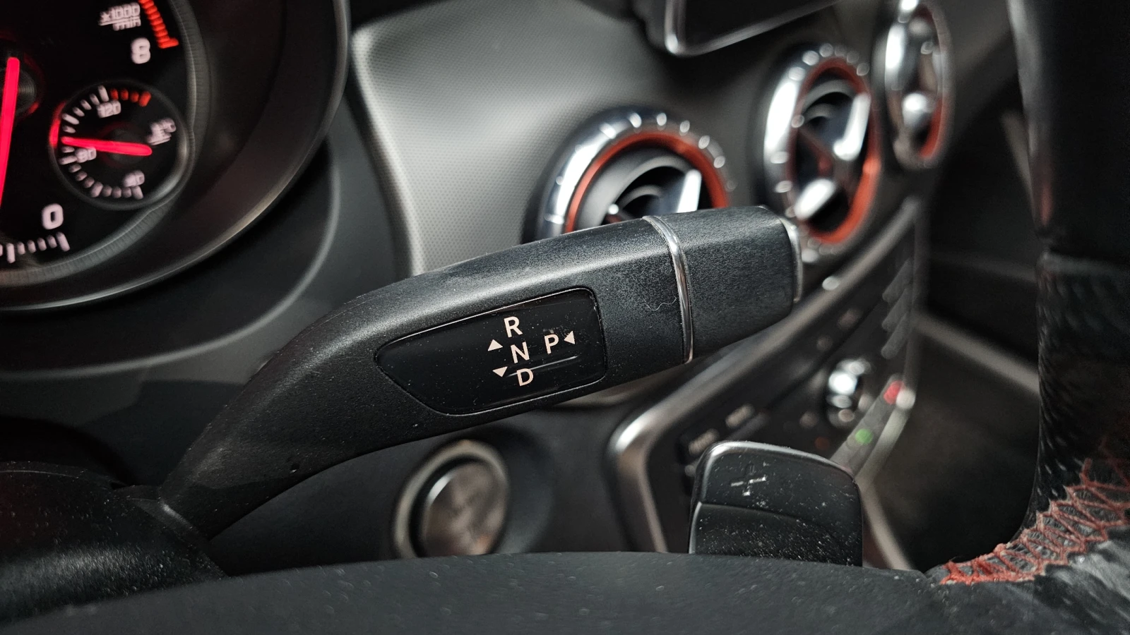Mercedes-Benz CLA 220 ЛЮК* КРАЙНА ЦЕНА, снимка 9 - Автомобили и джипове - 55318857