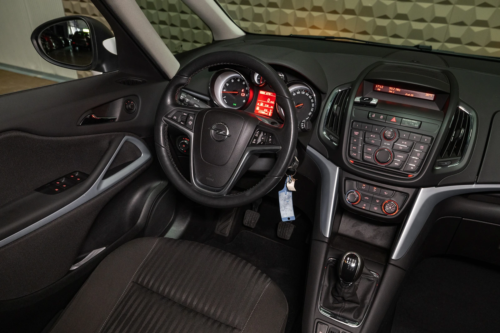 Opel Zafira  1.4 Turbo | Cruise Control | Парктроник | ГАРАНЦИ, снимка 14 - Автомобили и джипове - 55586284
