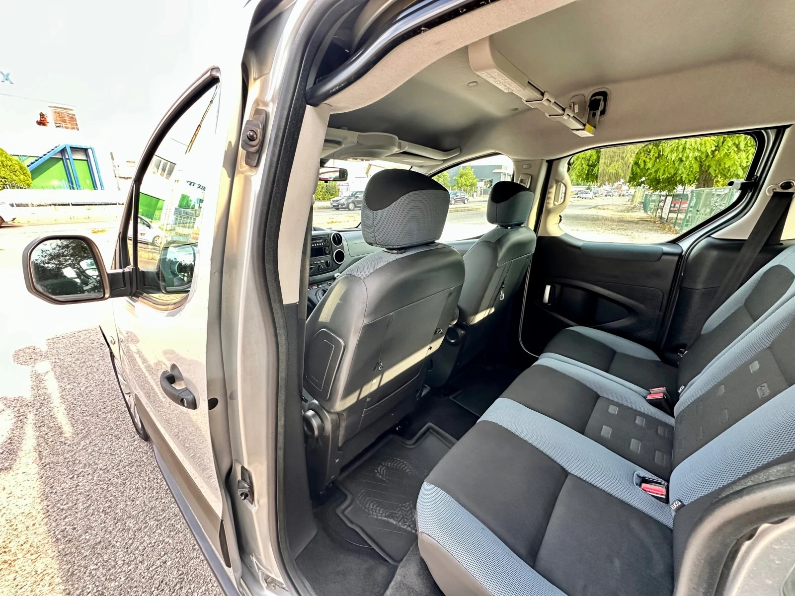 Citroen Berlingo 1.6 HDI-XRT, снимка 13 - Автомобили и джипове - 55692797