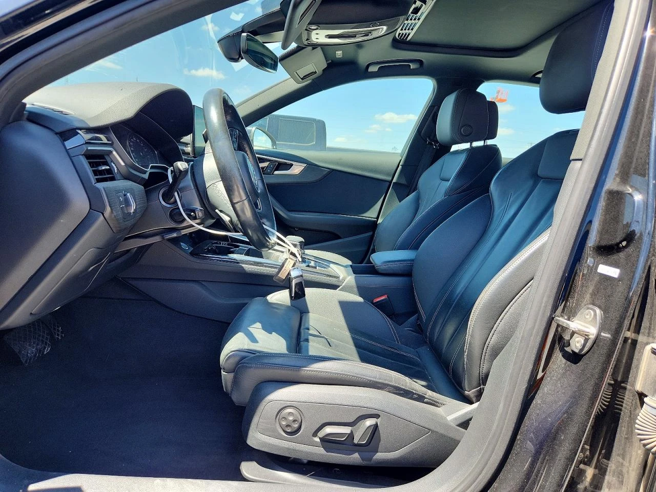 Audi A4 2.0l Premium 45, снимка 7 - Автомобили и джипове - 55877228