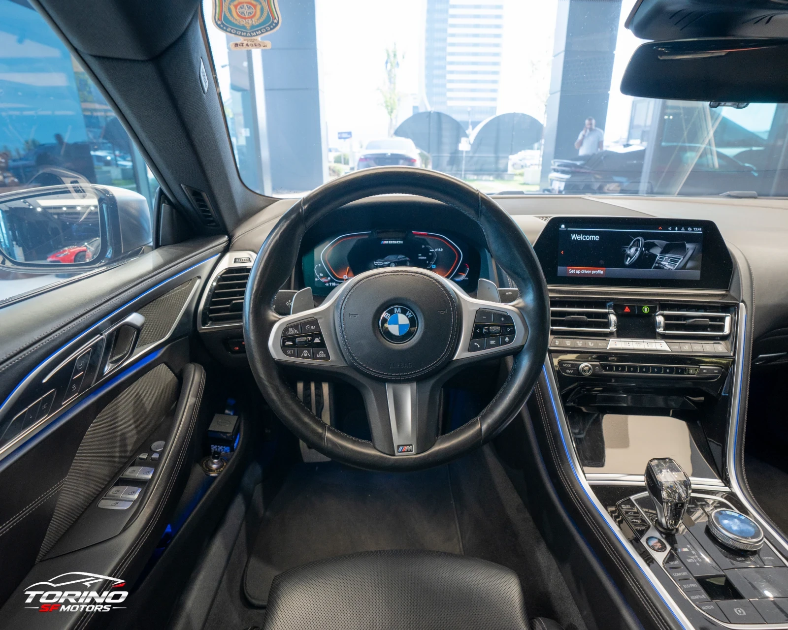 BMW 850 xDrive* INDIVIDUAL* CARBON* H&K* SOFTCLOSE* FULL* , снимка 14 - Автомобили и джипове - 56168207