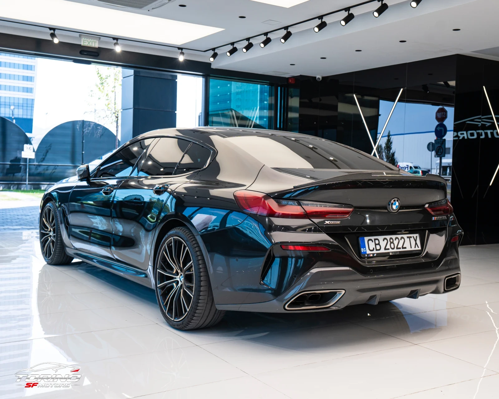 BMW 850 xDrive* INDIVIDUAL* CARBON* H&K* SOFTCLOSE* FULL* , снимка 3 - Автомобили и джипове - 56168207