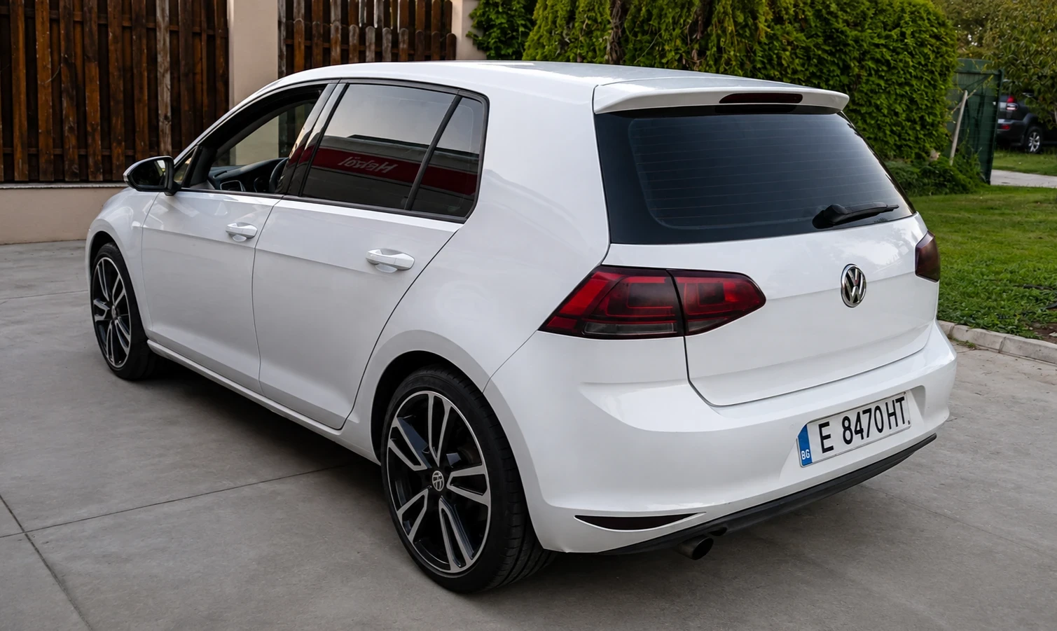 VW Golf 1.6tdi Highline , снимка 3 - Автомобили и джипове - 56195968