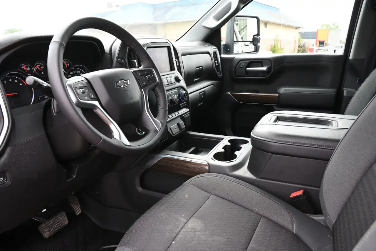 Chevrolet Silverado TRAIL BOSS + Z71 + CREWCAB + CONSOLE + 5.3L 4x4 | Mobile.bg � ����������� 12