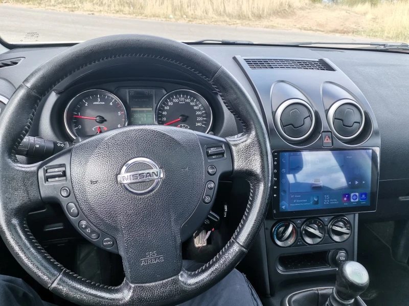 Nissan Qashqai 1.5 DCI FACE NAVI + 2, снимка 8 - Автомобили и джипове - 48075017