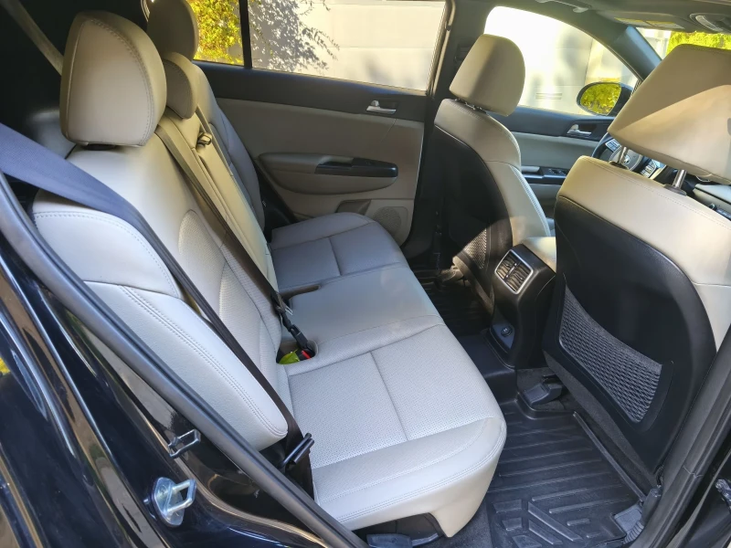 Kia Sportage 2.4i 4x4 Nightfall Edition, снимка 9 - Автомобили и джипове - 52597991