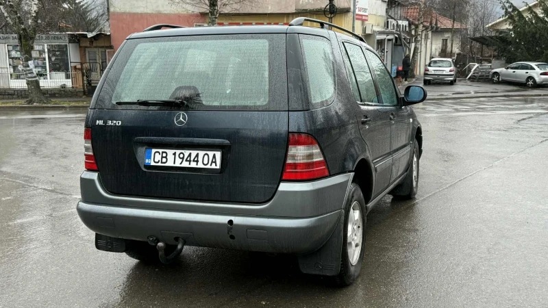 Mercedes-Benz ML 320 i, снимка 4 - Автомобили и джипове - 52892676