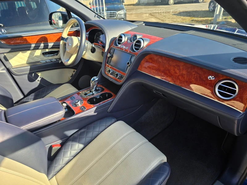 Bentley Bentayga 4.0 V8 DIESEL, снимка 11 - Автомобили и джипове - 53109078