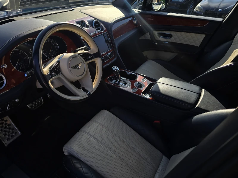 Bentley Bentayga 4.0 V8 DIESEL, снимка 8 - Автомобили и джипове - 53109078