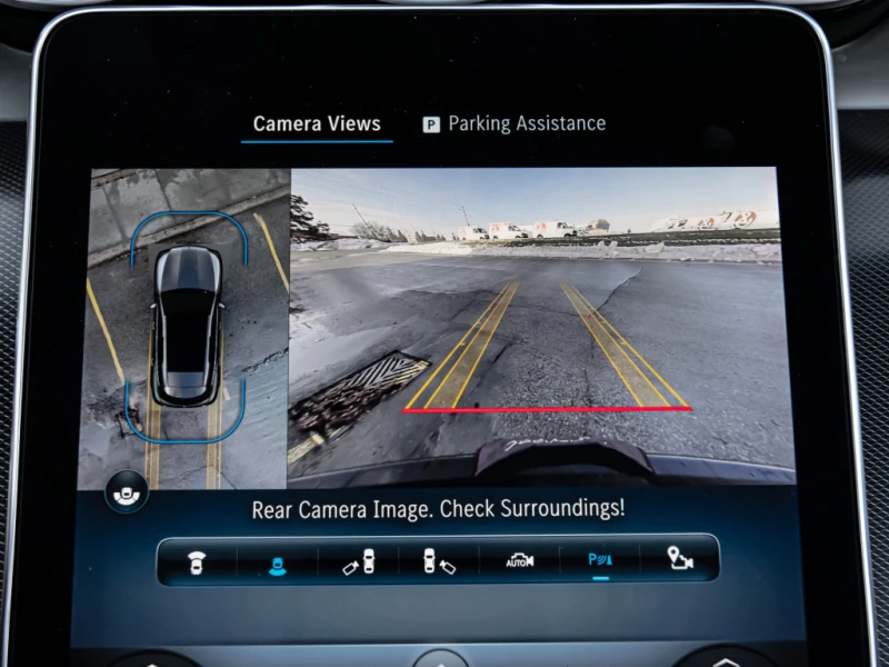 Mercedes-Benz GLC 300 2023* AMG PACK* DISTRONIK* 360* NAPPA* KEYLESS GO*, снимка 9 - Автомобили и джипове - 53135894