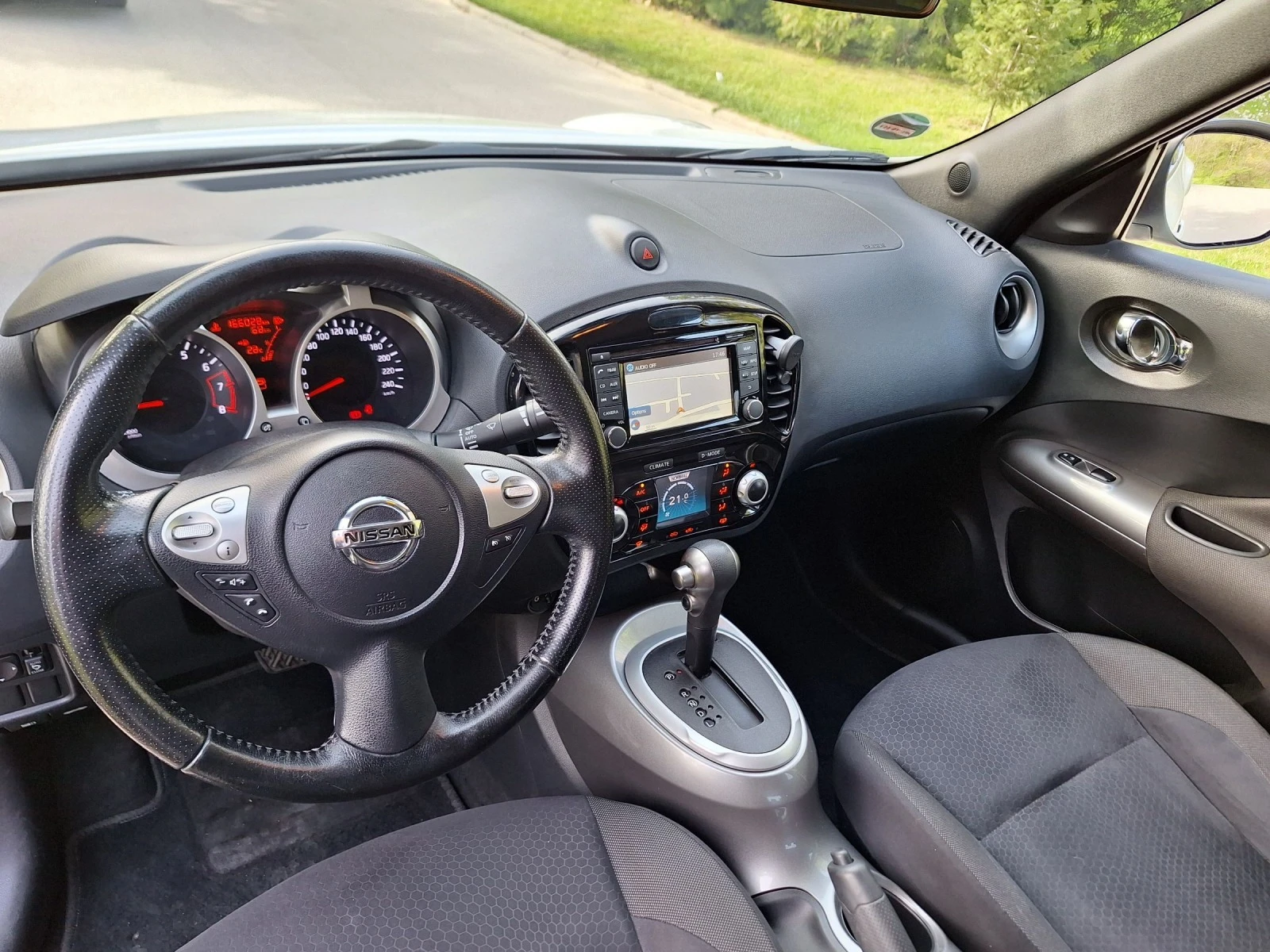 Nissan Juke 1.6 Бенз Автомат - изображение 9