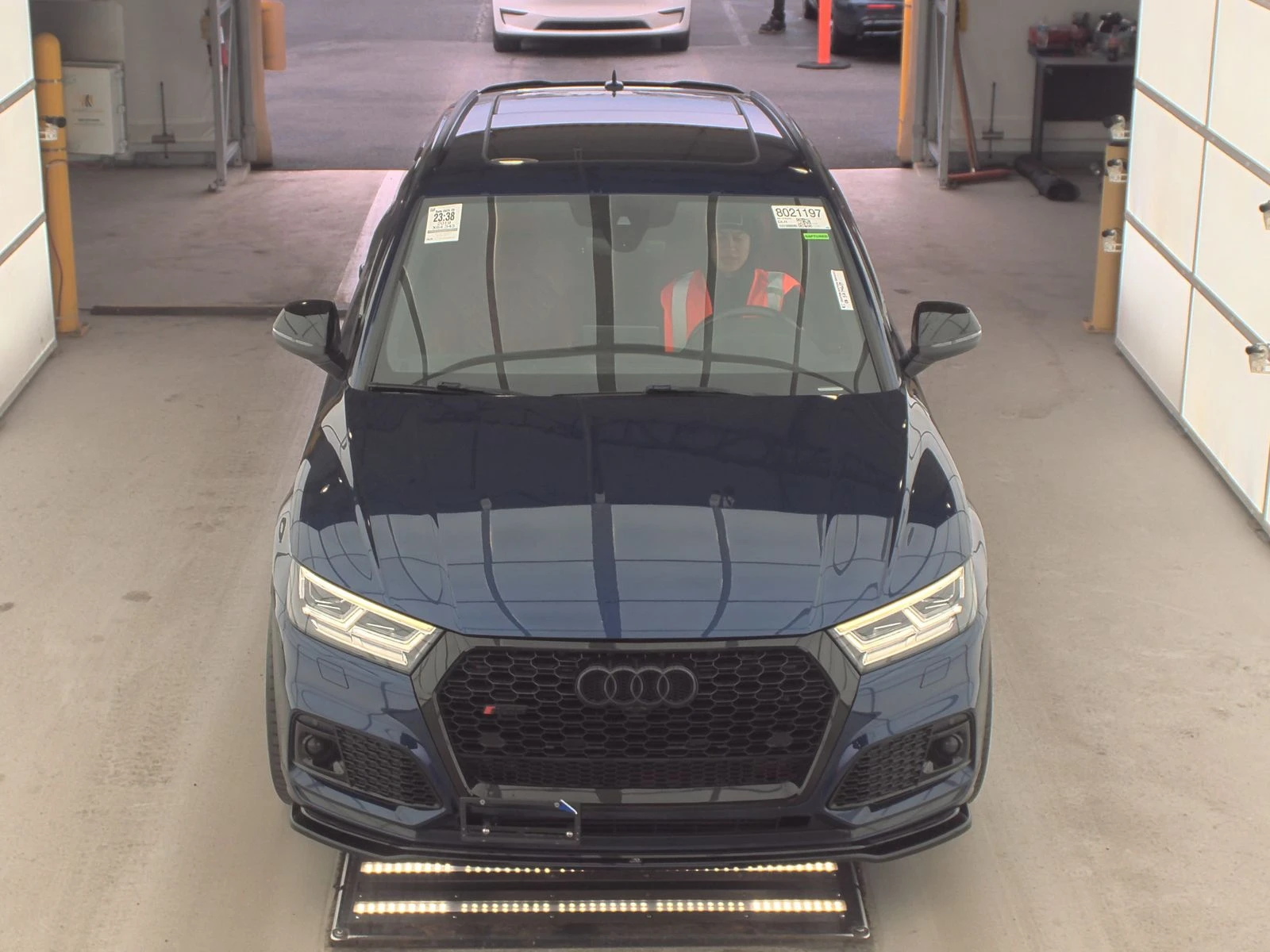 Audi SQ5 PREMIUM PLUS* QUATTRO* BLACK OPTIC* B&O* DIGITAL*  - изображение 2