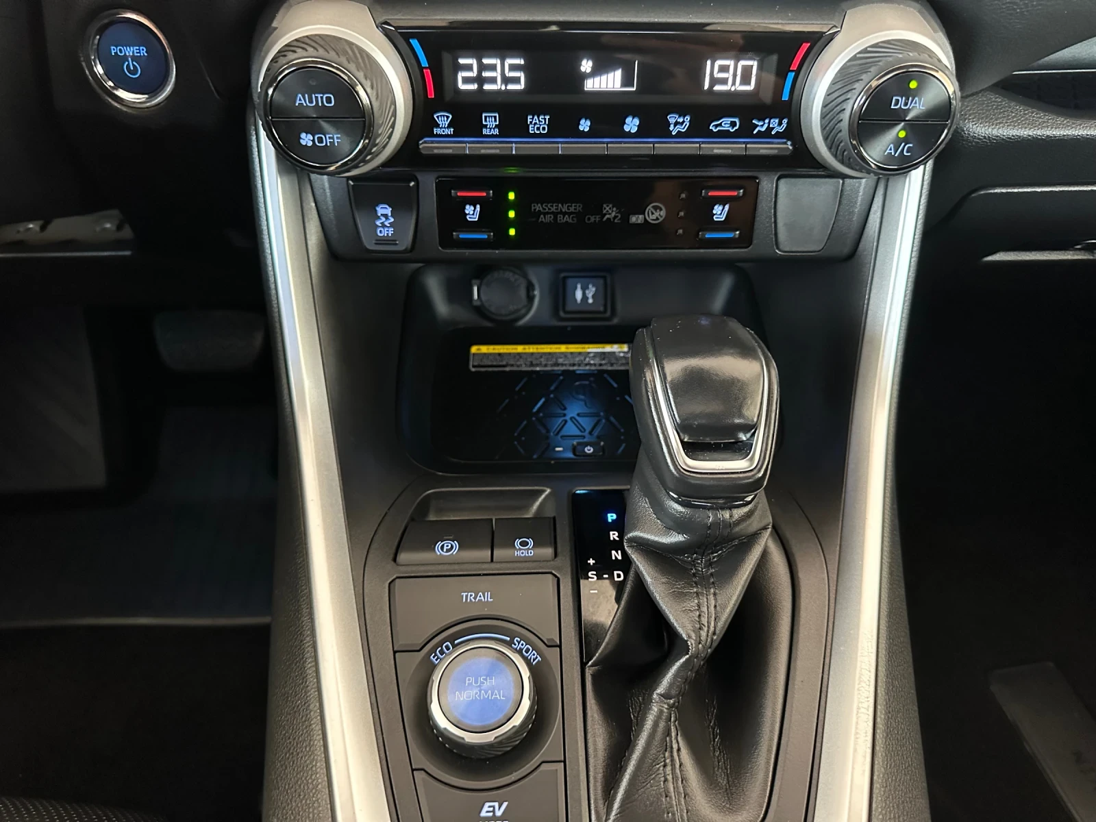 Toyota Rav4 Luxury Premium | Mobile.bg   11