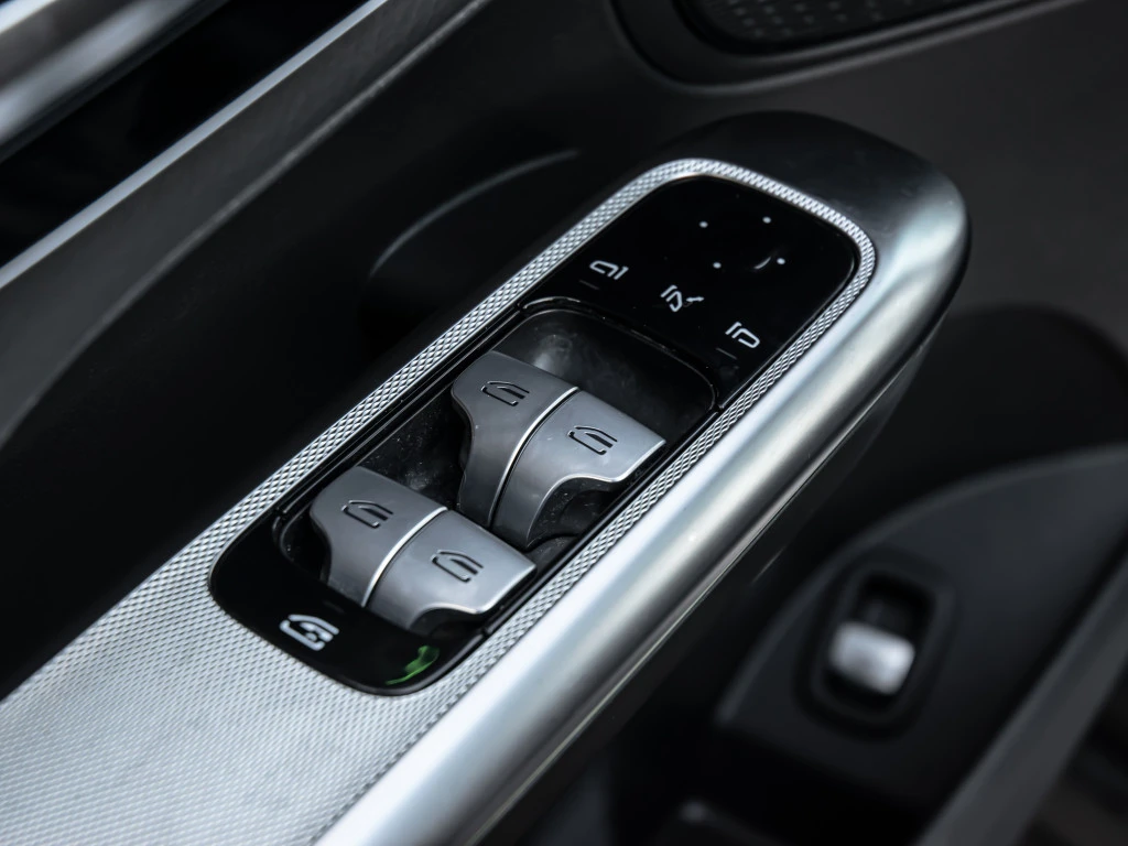 Mercedes-Benz GLC 300 2023* AMG PACK* DISTRONIK* 360* NAPPA* KEYLESS GO* | Mobile.bg � ����������� 14