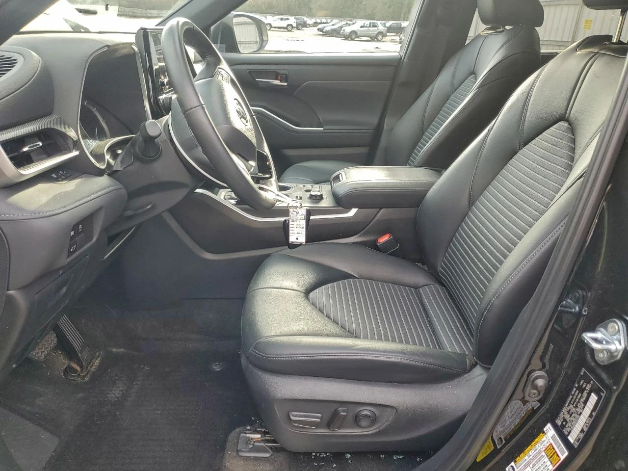 Toyota Highlander * XSE* КОЖА* ПОДГРЕВ* ПАНОРАМА* LED* , снимка 7 - Автомобили и джипове - 53991623