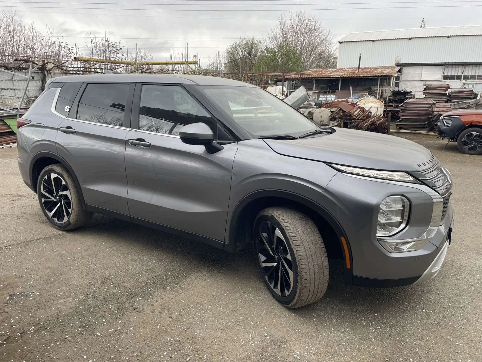 Mitsubishi Outlander SE/2.5/360 ������/������� �� ����� | Mobile.bg � ����������� 5