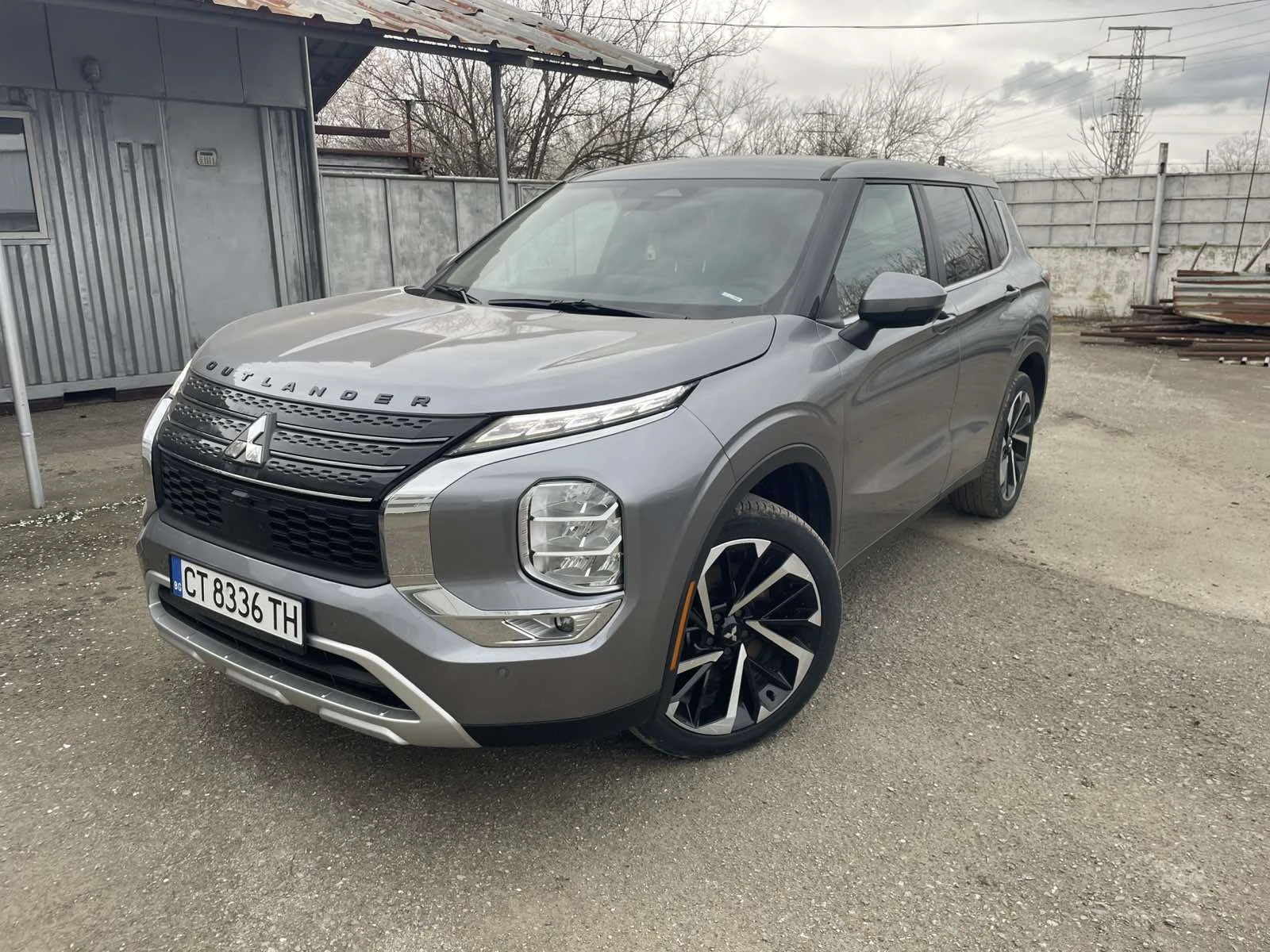 Mitsubishi Outlander SE/2.5/360 КАМЕРА/СЛЕДЕНЕ НА ЛЕНТИ | Auto.bg — изображение 1