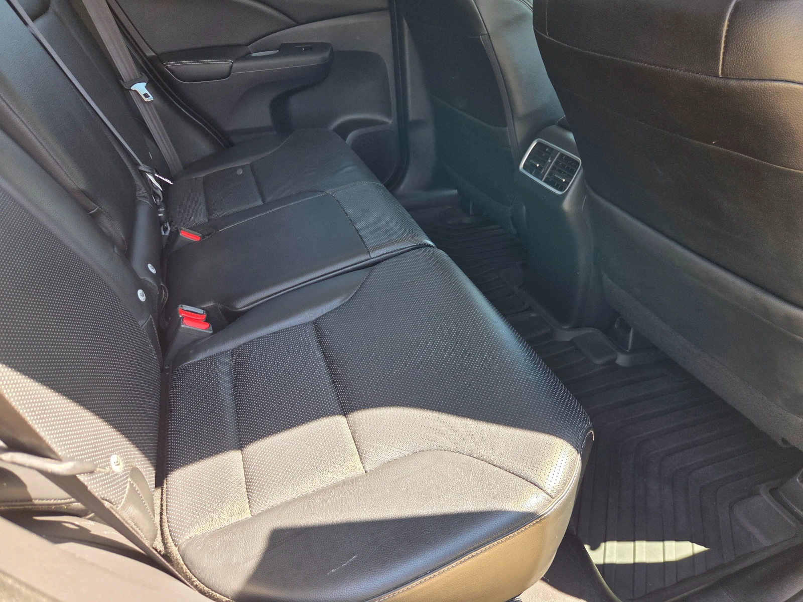 Honda Cr-v 1.6 i-DTEC Executive Plus ШВЕЙЦАРИЯ 4WD , снимка 9 - Автомобили и джипове - 54242910