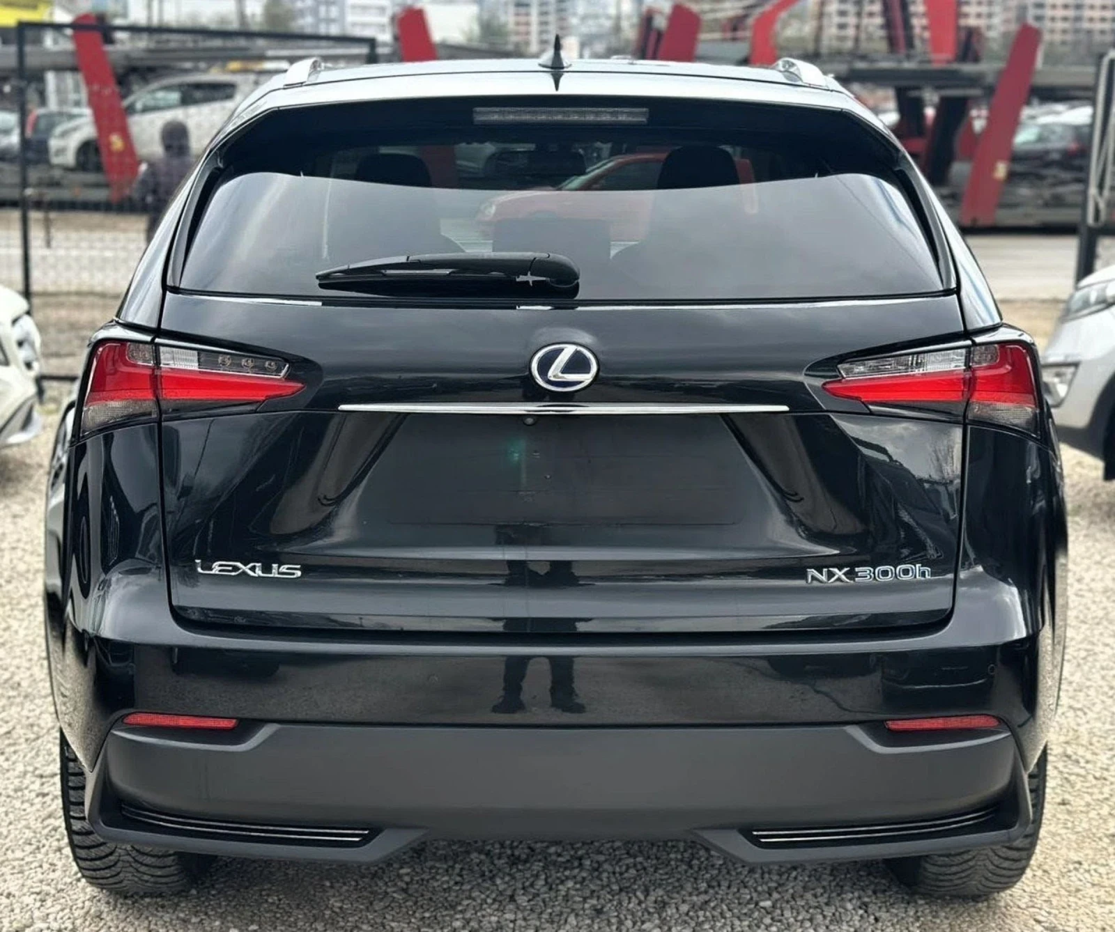 Lexus NX 300h 2.5 Hybrid 83х км, снимка 5 - Автомобили и джипове - 54685403