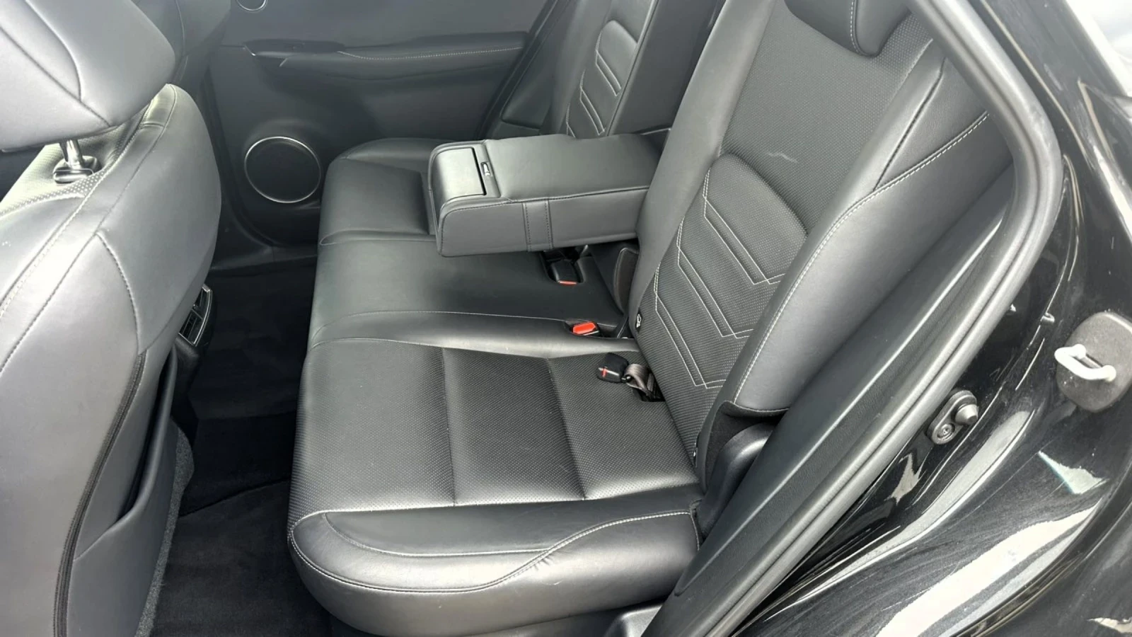 Lexus NX 300h 2.5 Hybrid 83х км, снимка 8 - Автомобили и джипове - 54685403