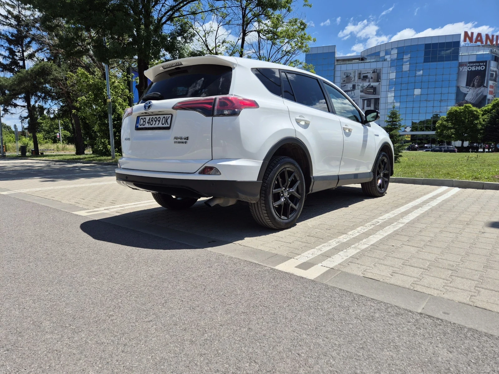 Toyota Rav4 2.5 хибрид, снимка 5 - Автомобили и джипове - 54901147