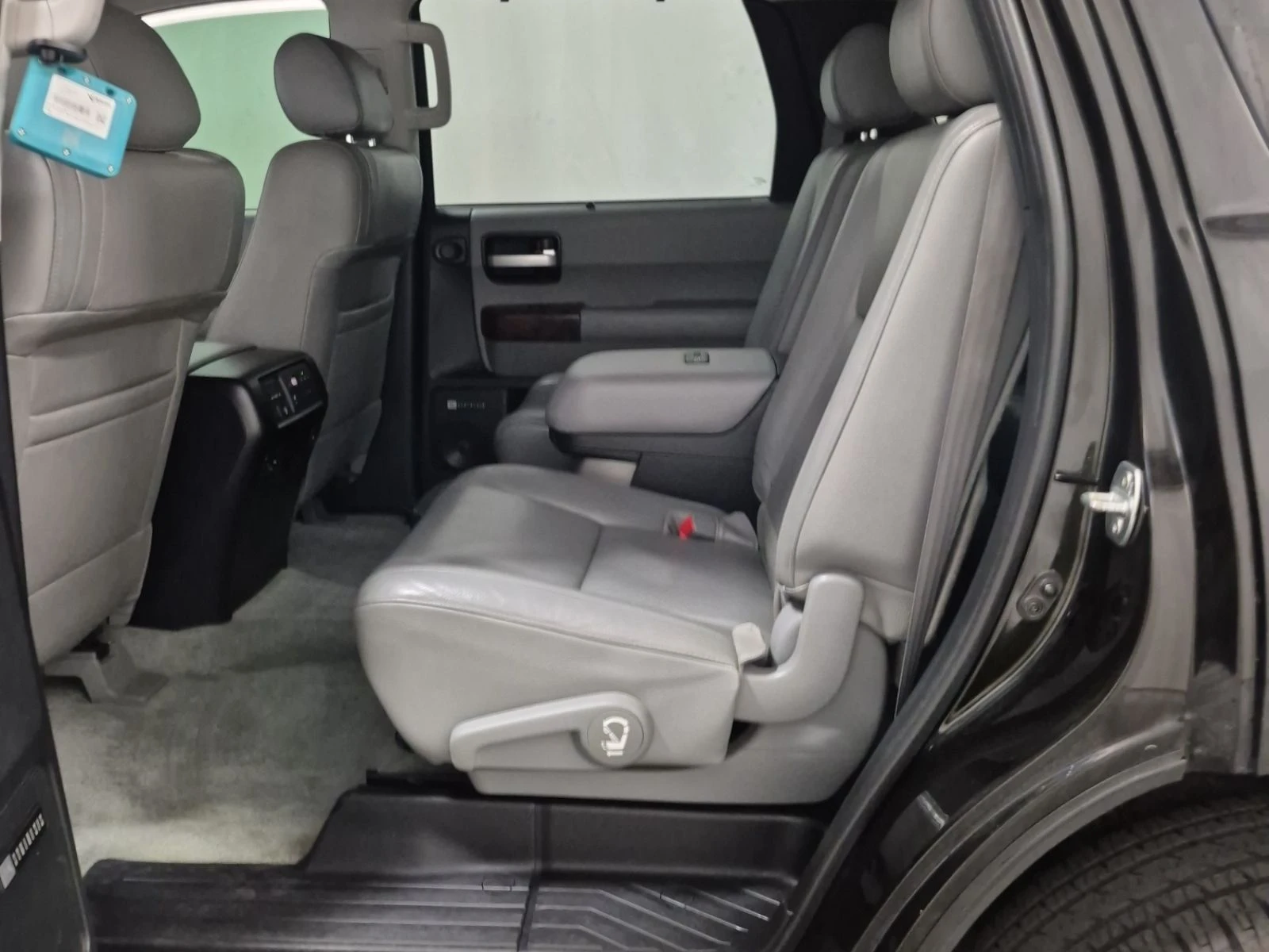 Toyota Sequoia PLATINUM  CARFAX, снимка 12 - Автомобили и джипове - 55430321