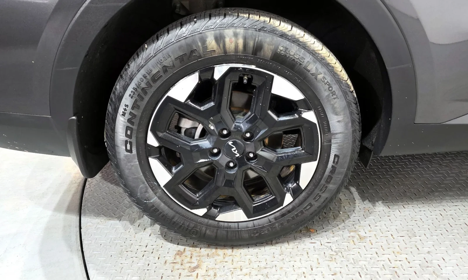 Kia Sorento 2.2 4WD\Фулл екстри\Топ състояние, снимка 5 - Автомобили и джипове - 55585675