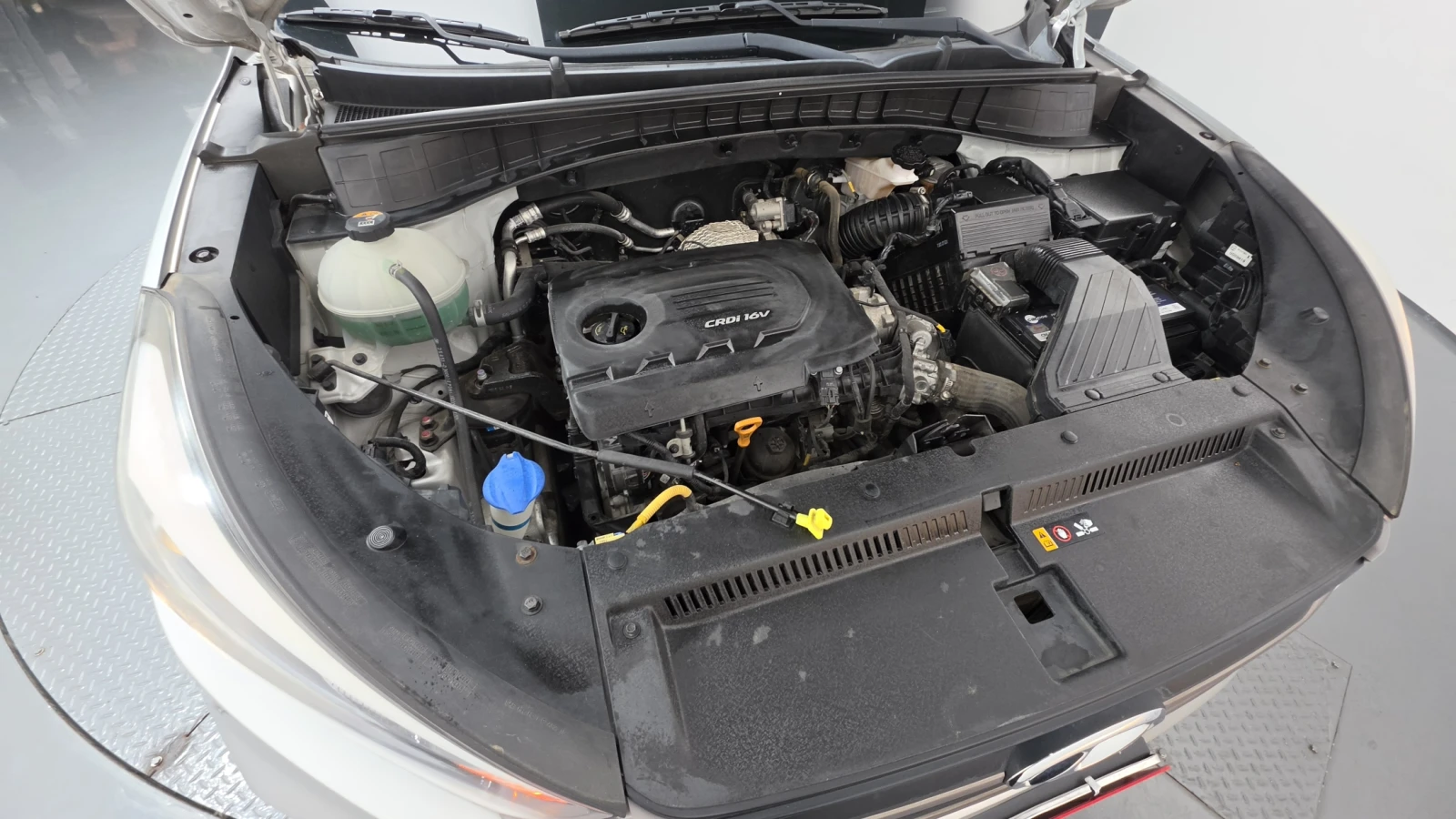 Hyundai Tucson 1.7 Style* КРАЙНА ЦЕНА, снимка 6 - Автомобили и джипове - 55594494