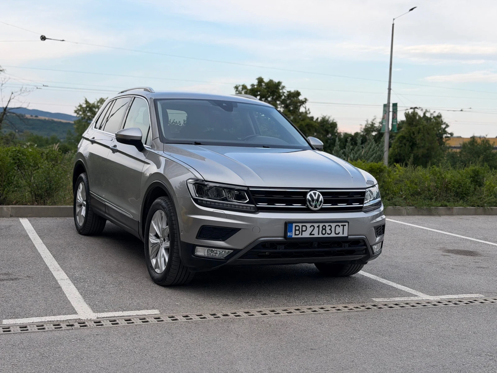 VW Tiguan 71000 км, снимка 2 - Автомобили и джипове - 56015162