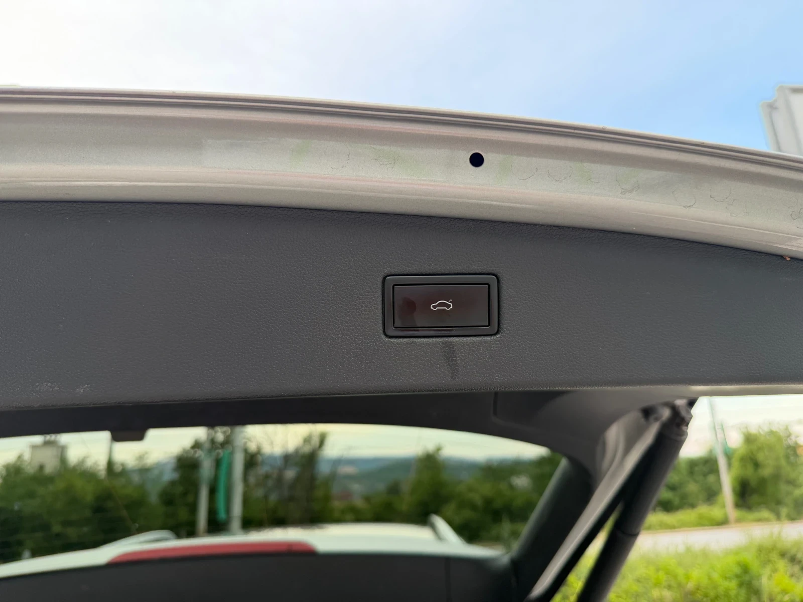VW Tiguan 71000 км, снимка 8 - Автомобили и джипове - 56015162