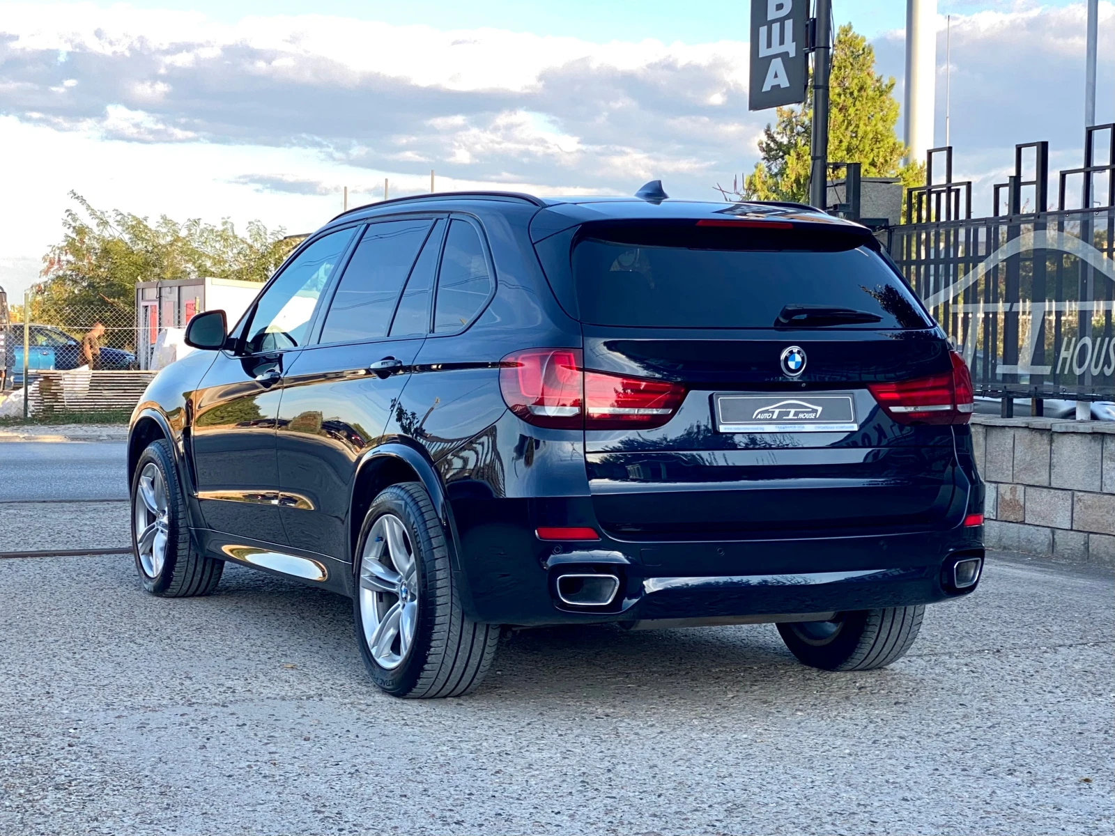 BMW X5 M-Pack* LED* Head Up* 178000KM!, снимка 4 - Автомобили и джипове - 56334780