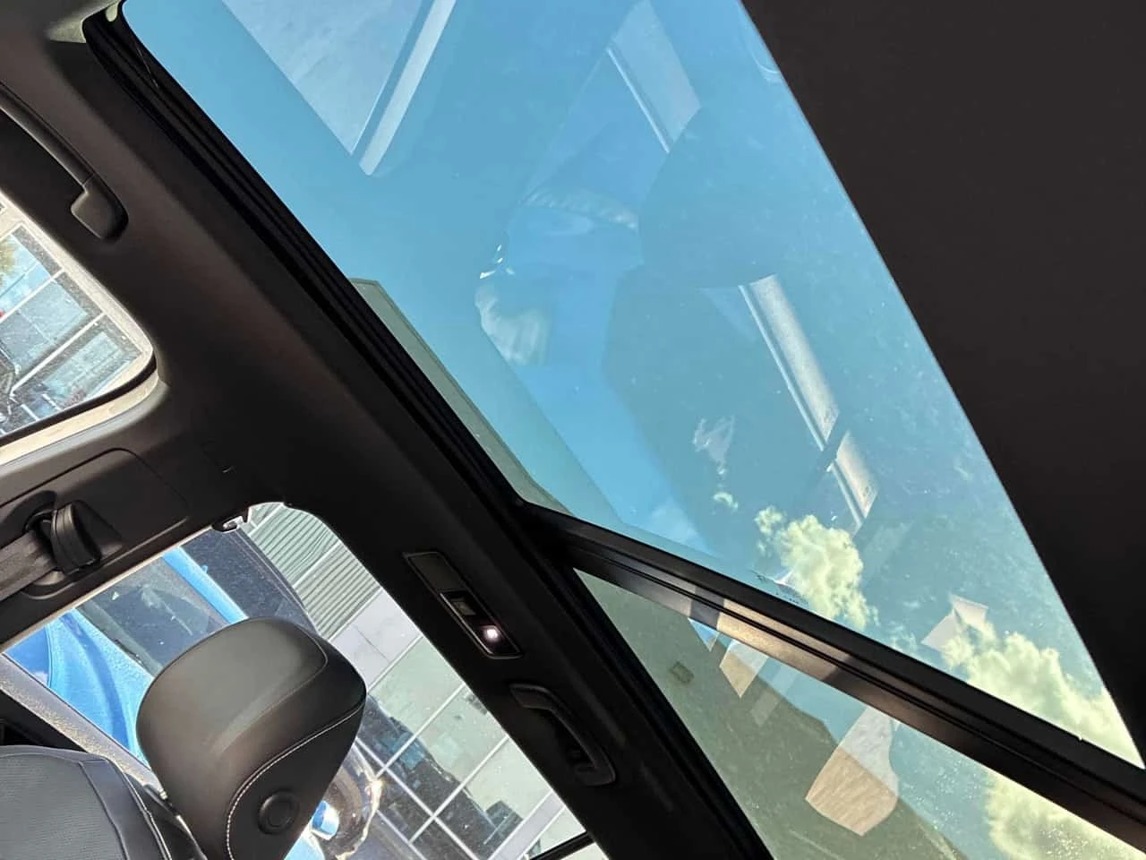 VW Tiguan Highline R Line/360/Dis/Fender/���������  | Mobile.bg � ����������� 13