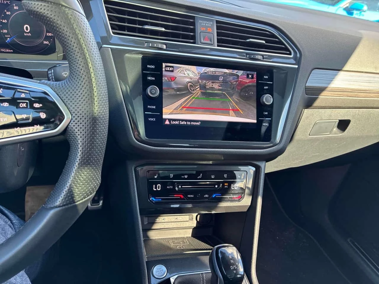 VW Tiguan Highline R Line/360/Dis/Fender/���������  | Mobile.bg � ����������� 9