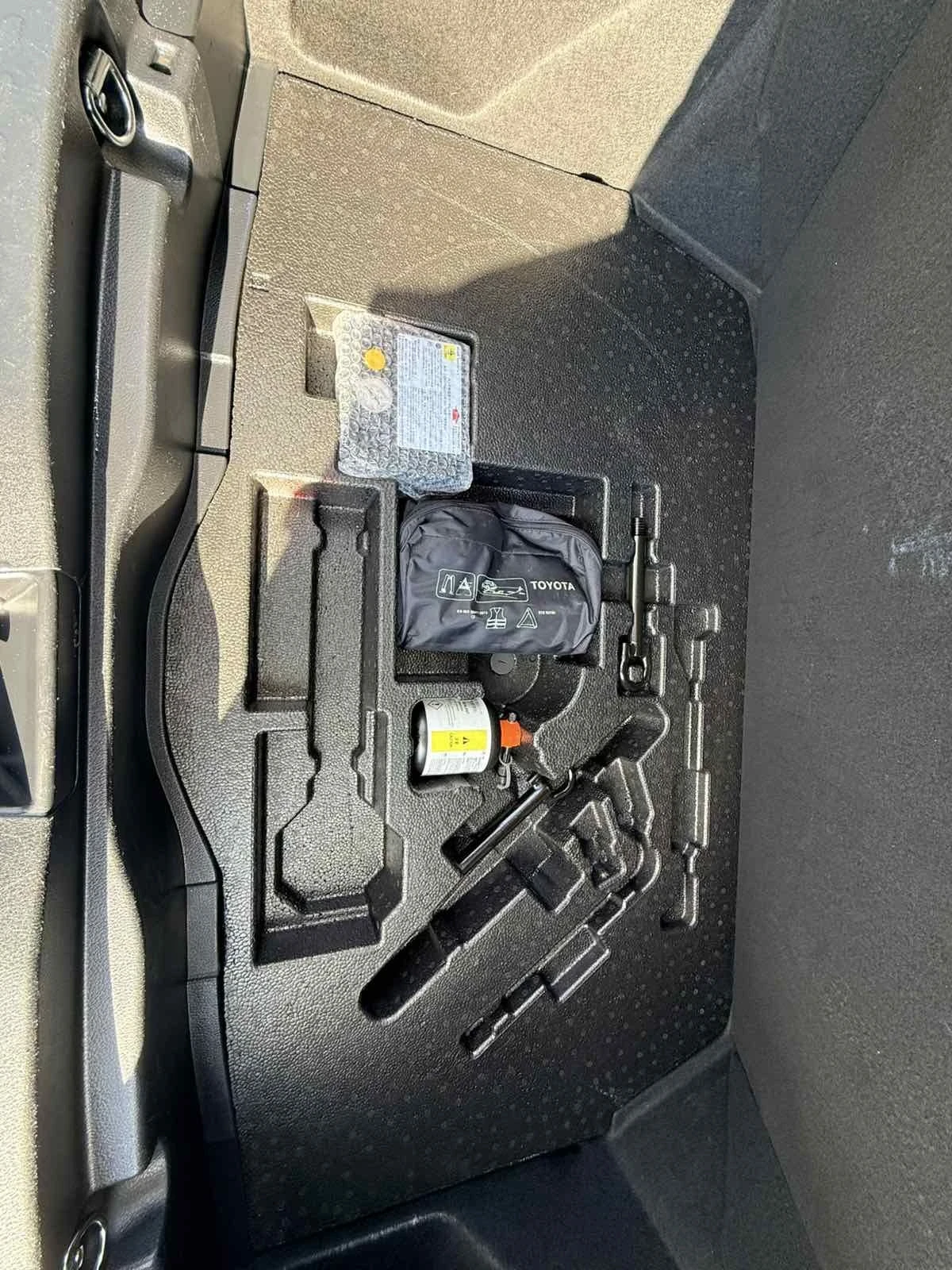 Toyota C-HR HYBRID 99000KM | Mobile.bg � ����������� 11