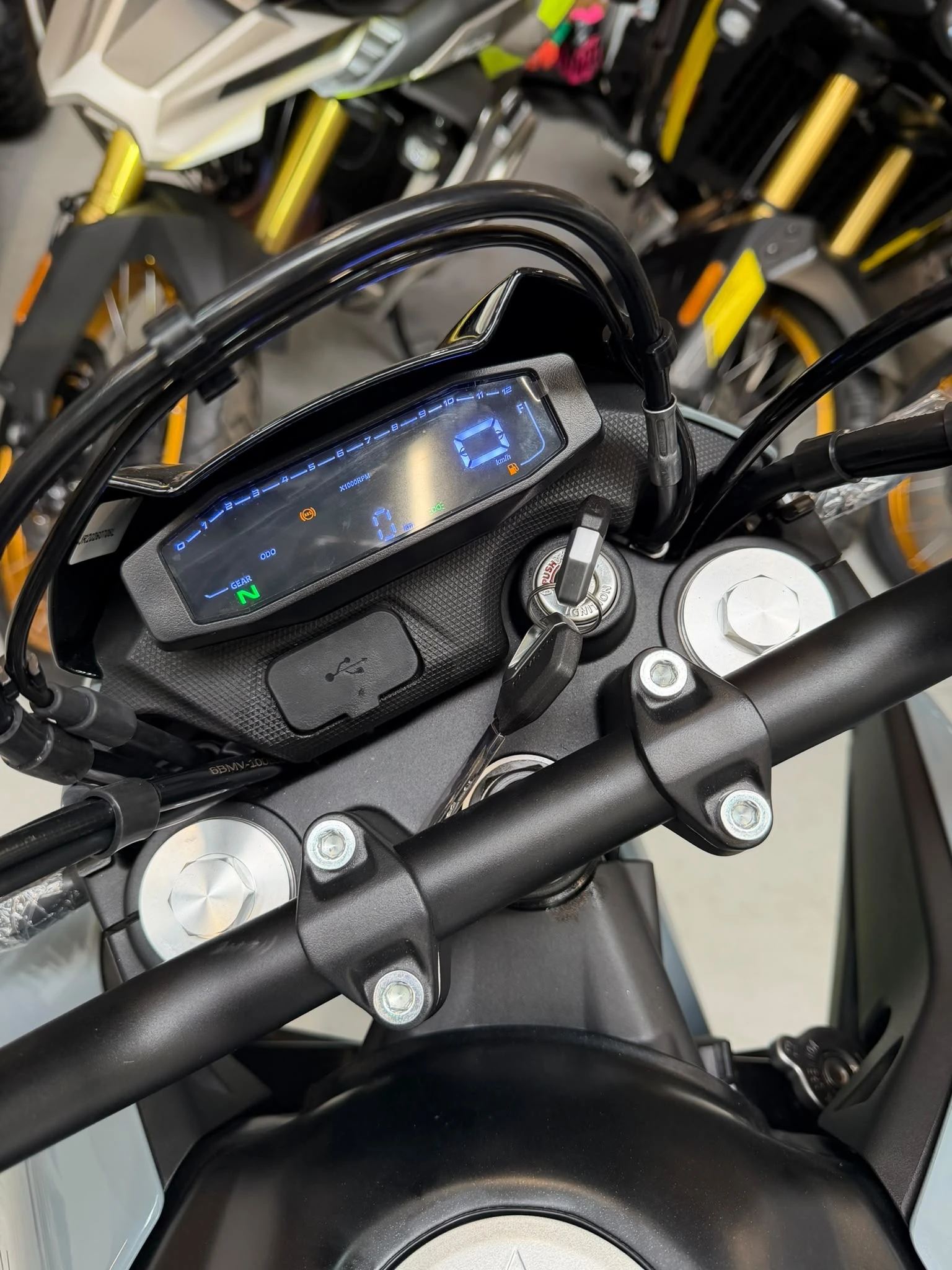 Cfmoto MT 250 DUAL , снимка 3 - Мотоциклети и мототехника - 56269748