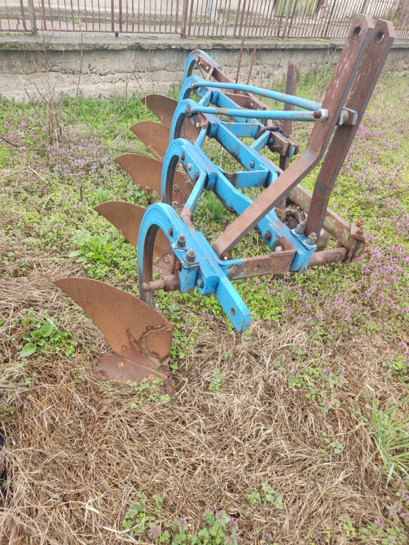 Плуг Друга марка, снимка 2 - Селскостопанска техника - 52576114