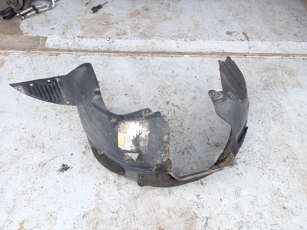 Подкалник преден ляв Мазда 2 (2)