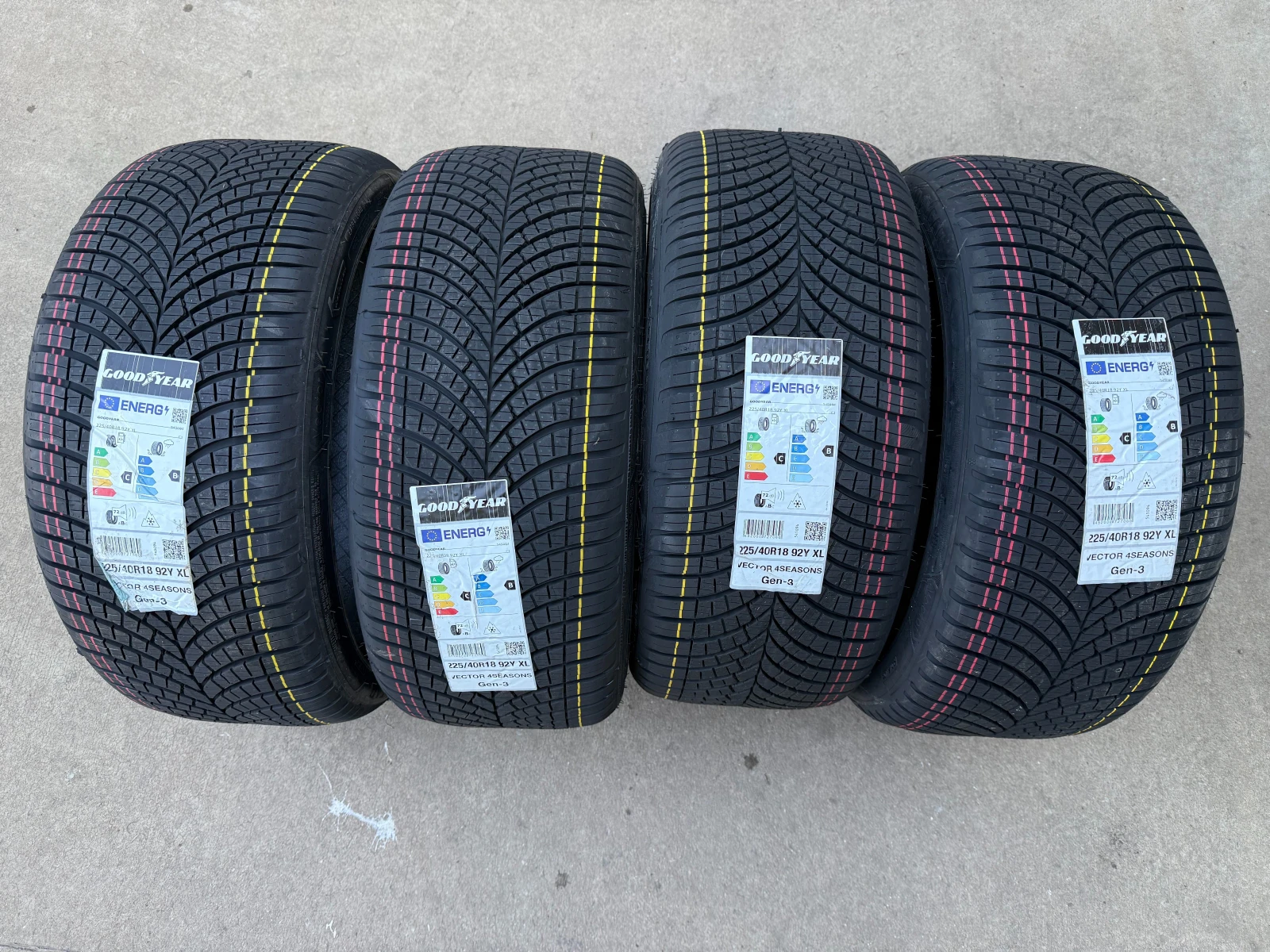 Гуми Летни 225/40R18