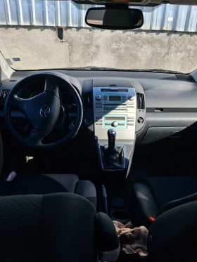 Toyota Corolla verso, снимка 11