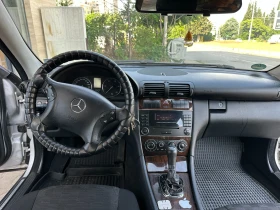 Mercedes-Benz 220 C-класа, снимка 6