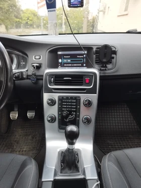 Volvo V60, снимка 10