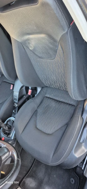 Обява за продажба на Seat Altea 2.0 TDI 170 p.s 4x4 ~8 300 лв. - изображение 11 | Auto.bg Обява за продажба на Seat Altea 2.0 TDI 170 p.s 4x4 ~8 300 лв. - изображение 11