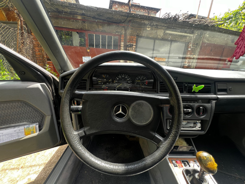Mercedes-Benz 190, снимка 6 - Автомобили и джипове - 46226023