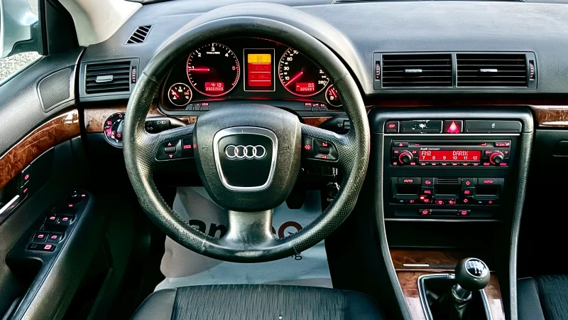 Audi A4 2.0 TDI, снимка 8 - Автомобили и джипове - 47289365