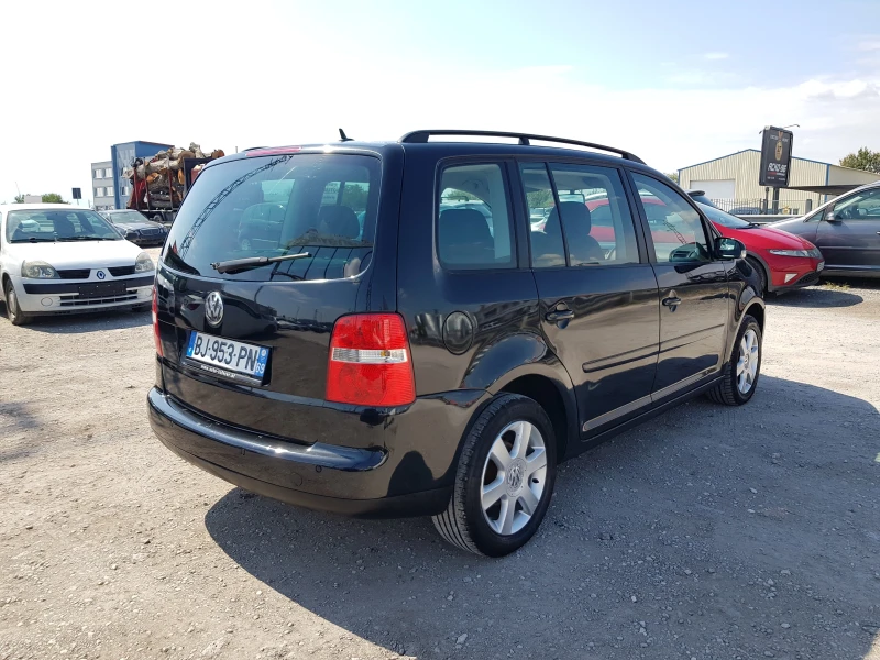 VW Touran 1.9 TDI-105 к.с. 6 скорости АВТОПИЛОТ, снимка 5 - Автомобили и джипове - 47290595