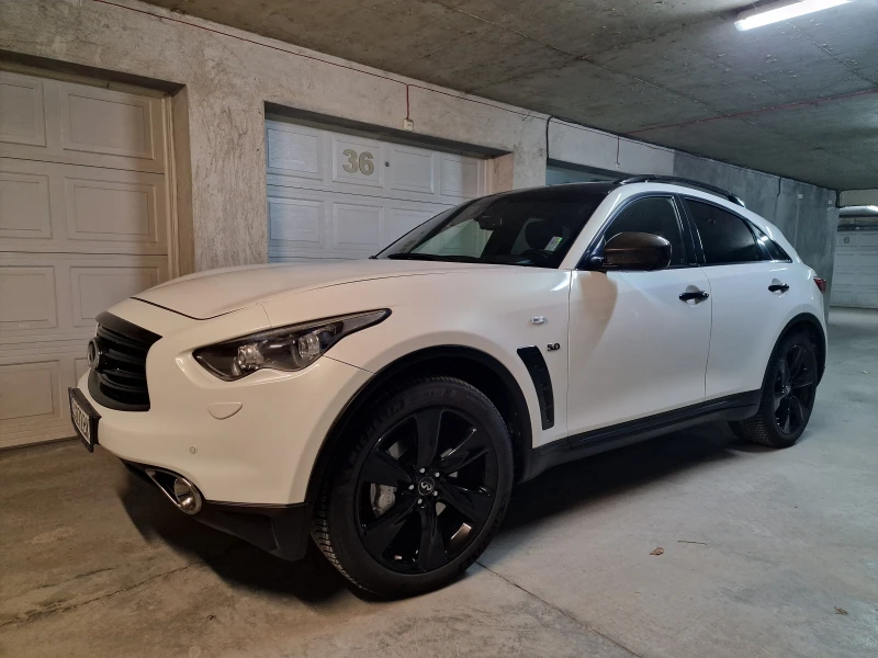 Infiniti QX70 5.0S Premium, снимка 3 - Автомобили и джипове - 48237610