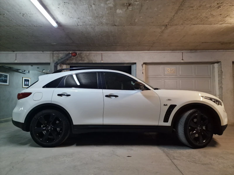 Infiniti QX70 5.0S Premium, снимка 6 - Автомобили и джипове - 48237610